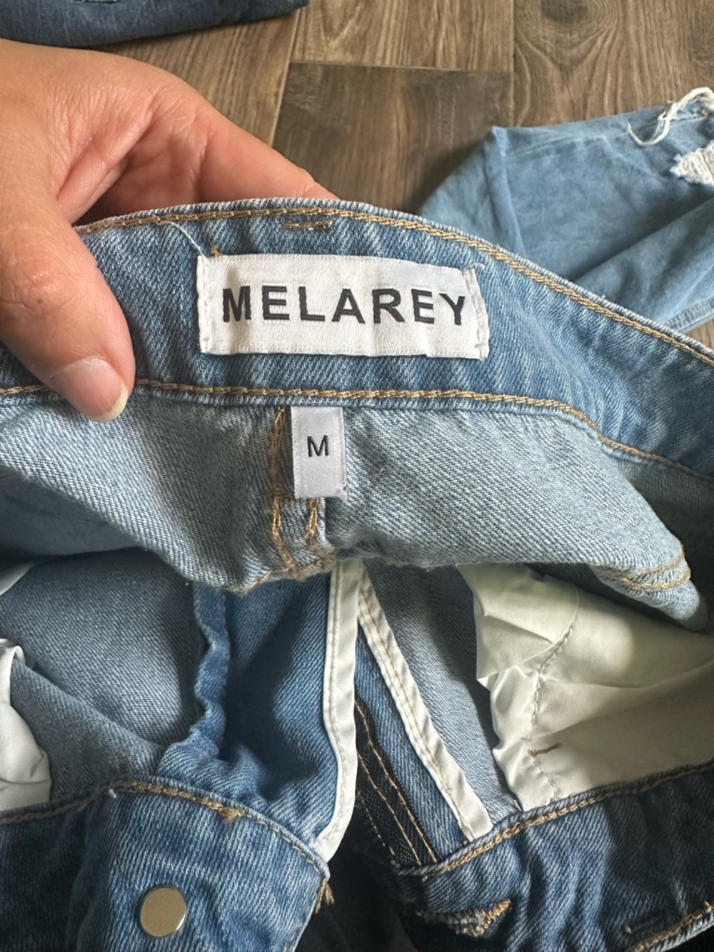 Light Blue Distressed Wide-Leg High-Rise Jeans for Women - Picture 13 of 13